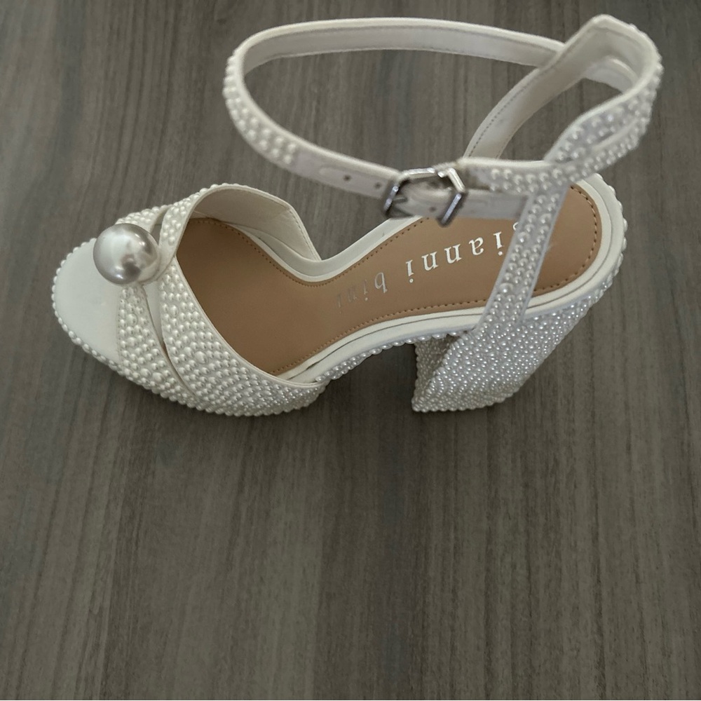 Gianni Bini - Wedding Shoes - Picture 2 of 4